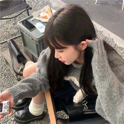 笼中女